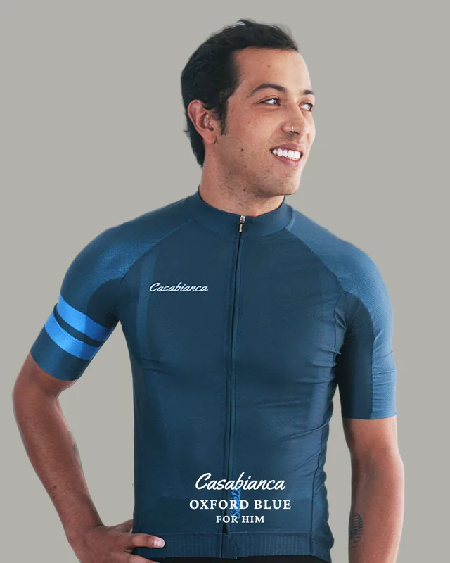 Casabianca Oxford Blue jersey on model